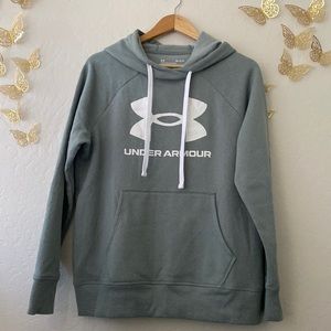 Under Armour Sweater SIZE M.